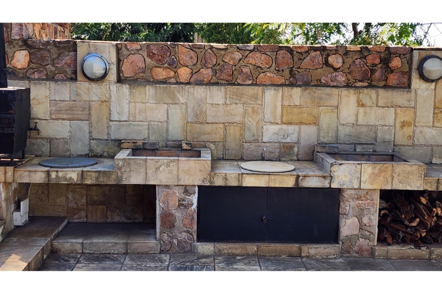 4 Bedroom Property for Sale in Rooiberg Limpopo