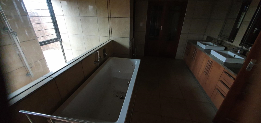 4 Bedroom Property for Sale in Ditholo Wildlife Estate Limpopo