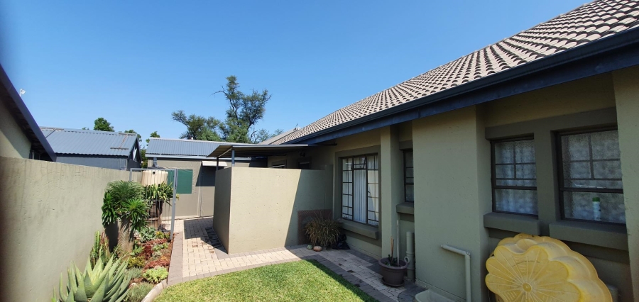 3 Bedroom Property for Sale in Mookgopong Limpopo