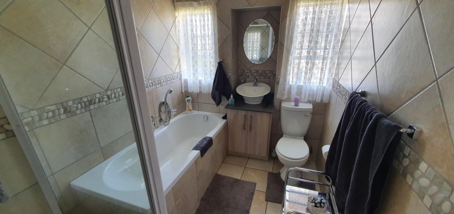 3 Bedroom Property for Sale in Mookgopong Limpopo