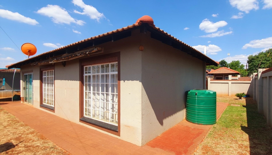 3 Bedroom Property for Sale in Mookgopong Limpopo