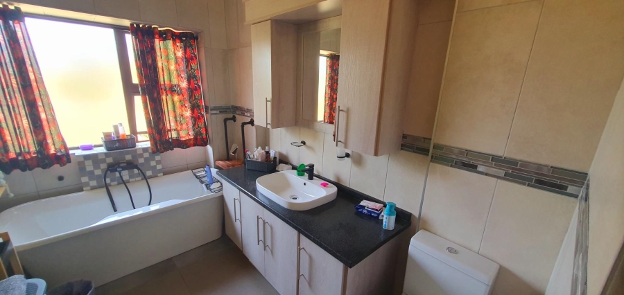 3 Bedroom Property for Sale in Mookgopong Limpopo