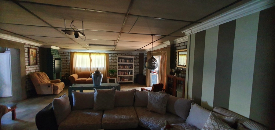 7 Bedroom Property for Sale in Mookgopong Limpopo
