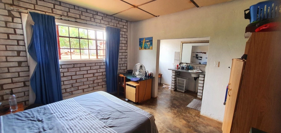 7 Bedroom Property for Sale in Mookgopong Limpopo