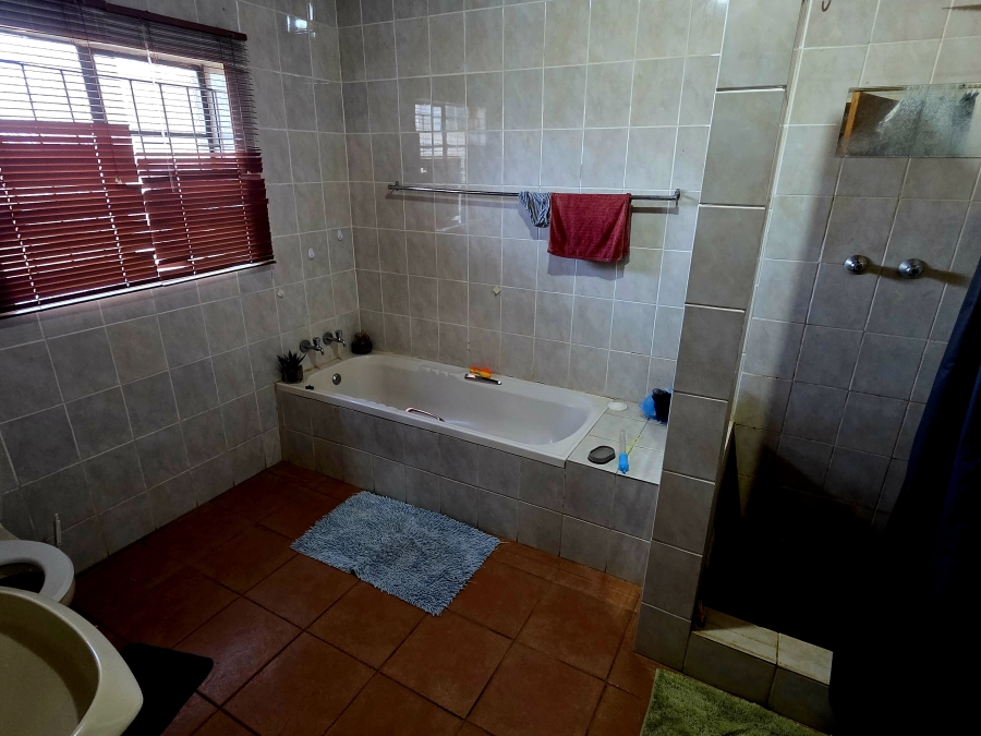 5 Bedroom Property for Sale in Grootvalley AH Limpopo