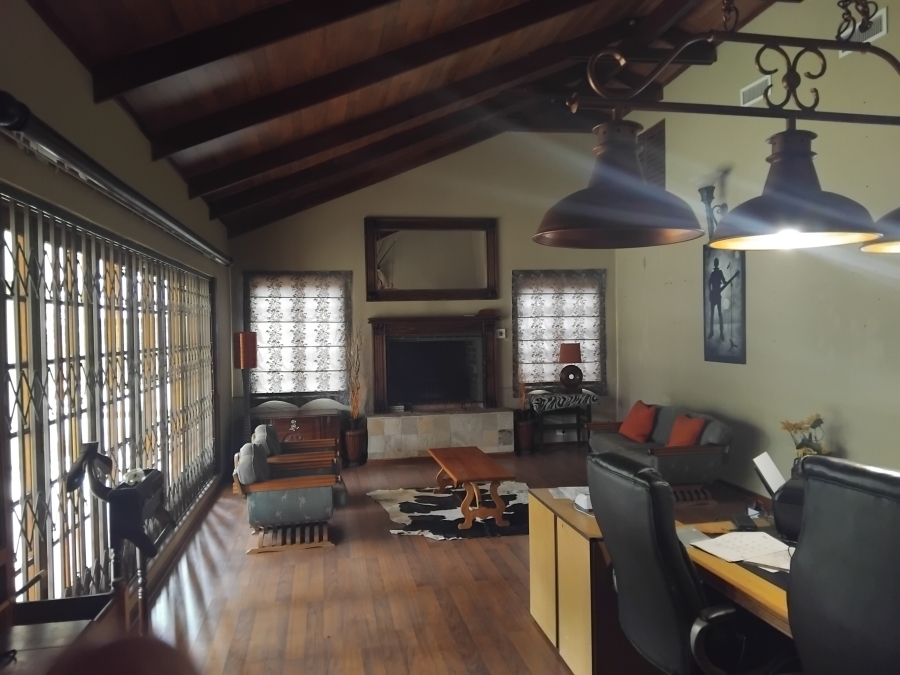 4 Bedroom Property for Sale in Roodepoort AH Limpopo