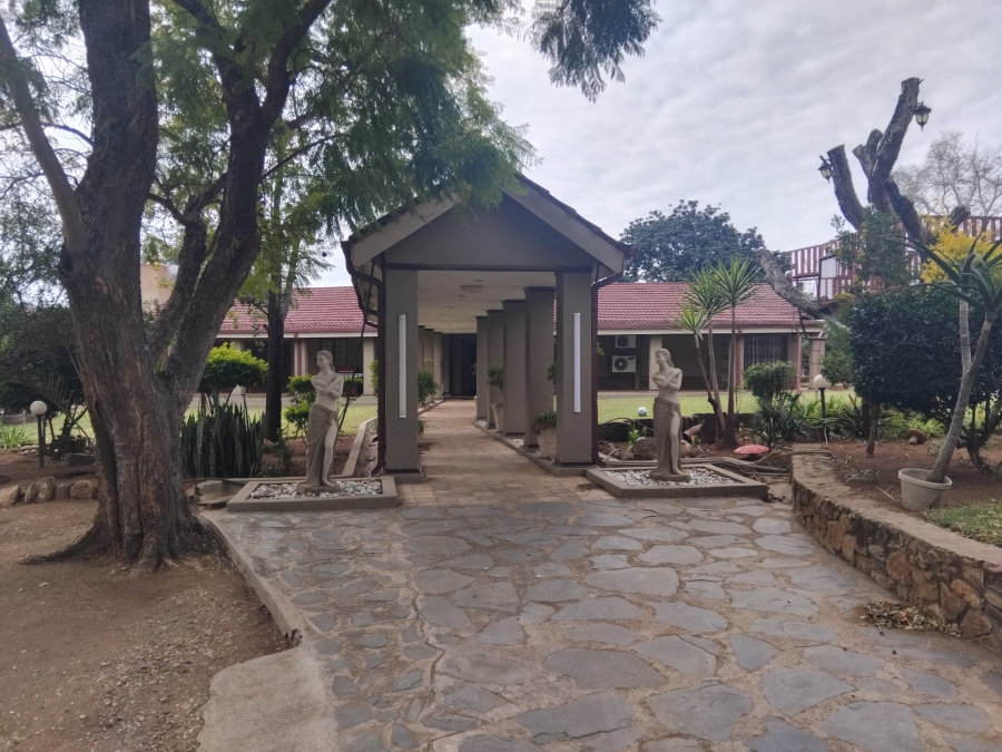 4 Bedroom Property for Sale in Roodepoort AH Limpopo