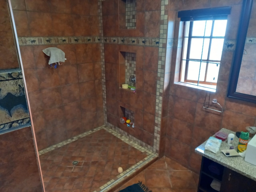 4 Bedroom Property for Sale in Roodepoort AH Limpopo