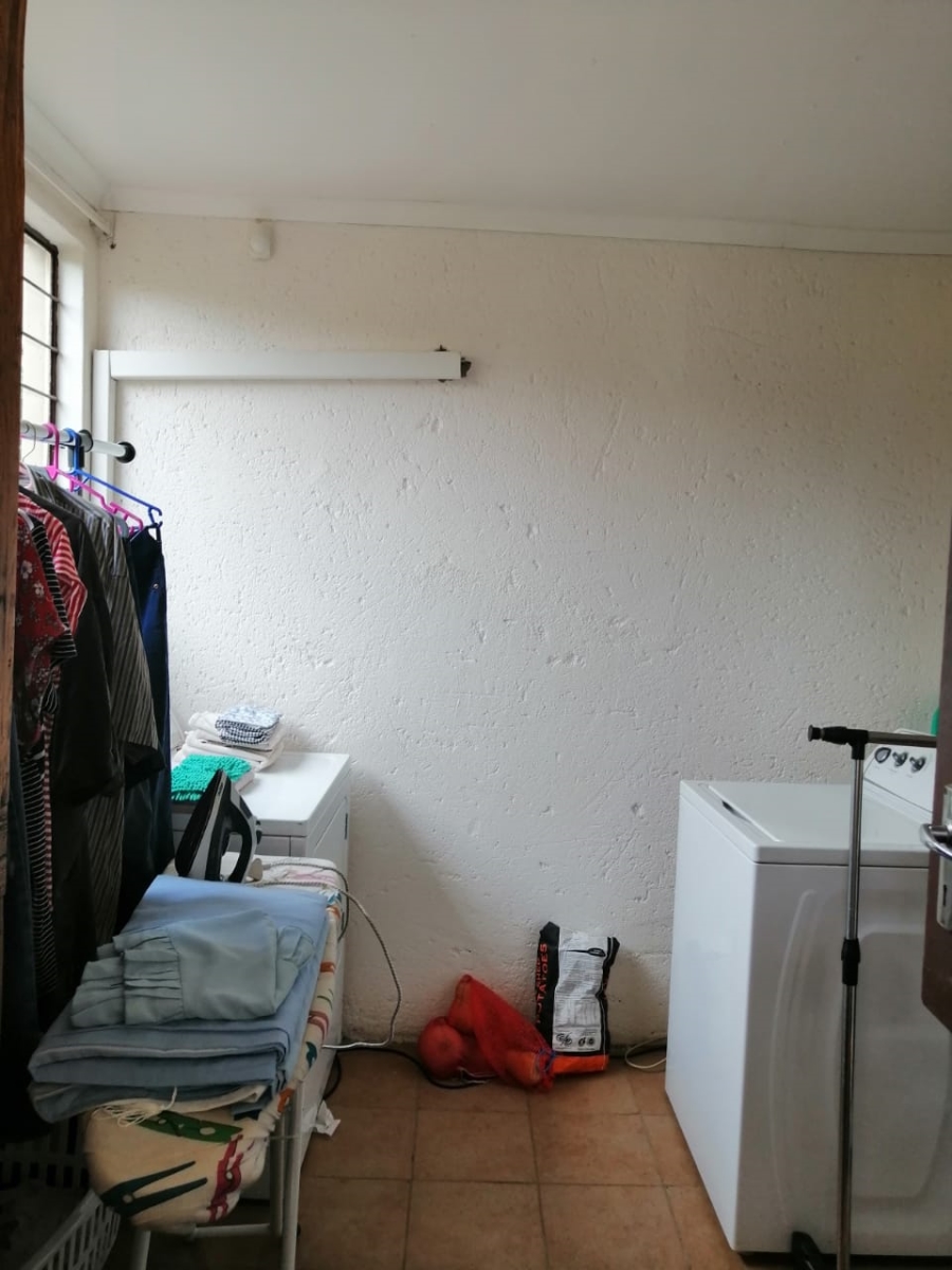 4 Bedroom Property for Sale in Roodepoort AH Limpopo