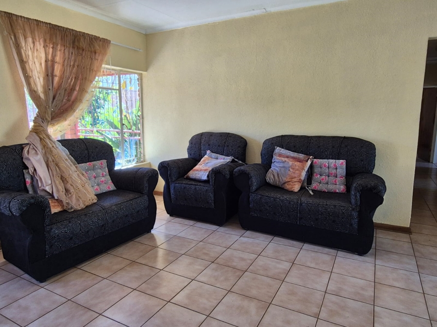 3 Bedroom Property for Sale in Fauna Park Limpopo