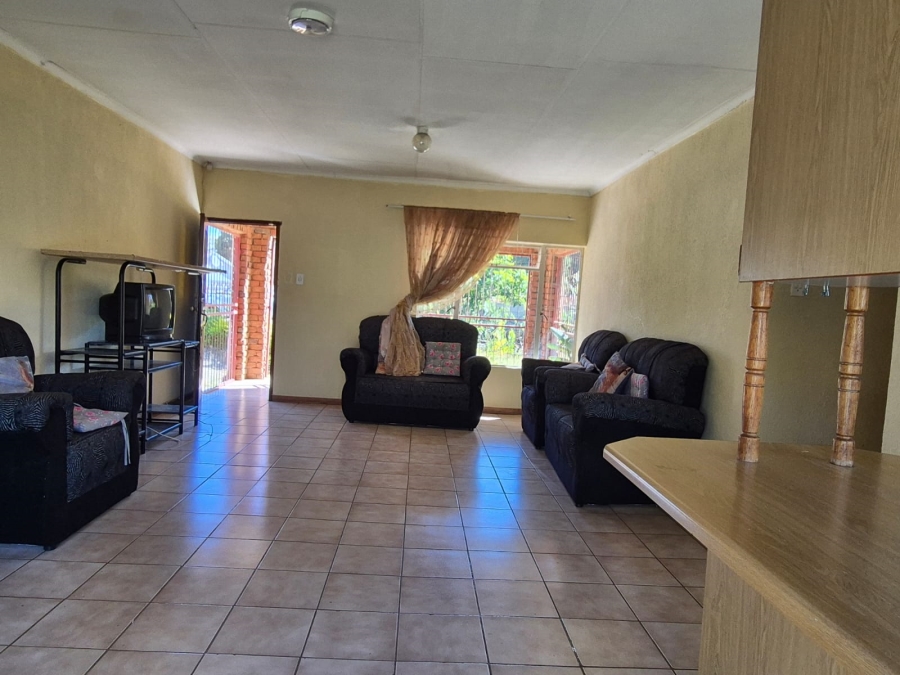 3 Bedroom Property for Sale in Fauna Park Limpopo