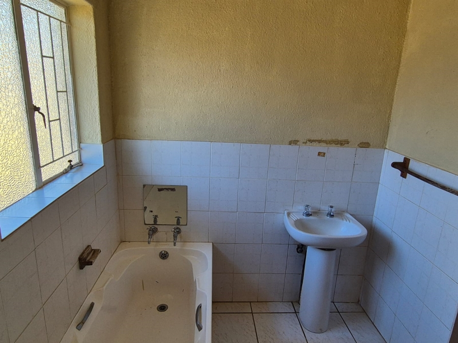 3 Bedroom Property for Sale in Fauna Park Limpopo