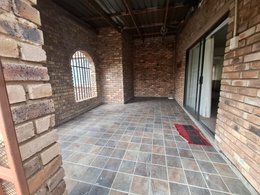 6 Bedroom Property for Sale in Bela Bela Limpopo