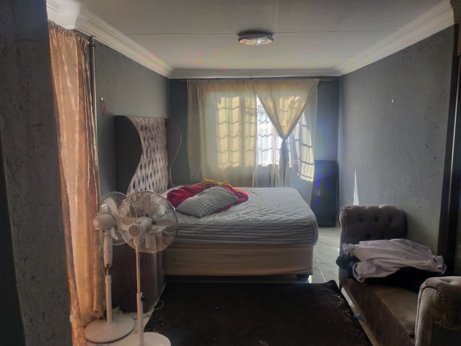 6 Bedroom Property for Sale in Thohoyandou Limpopo