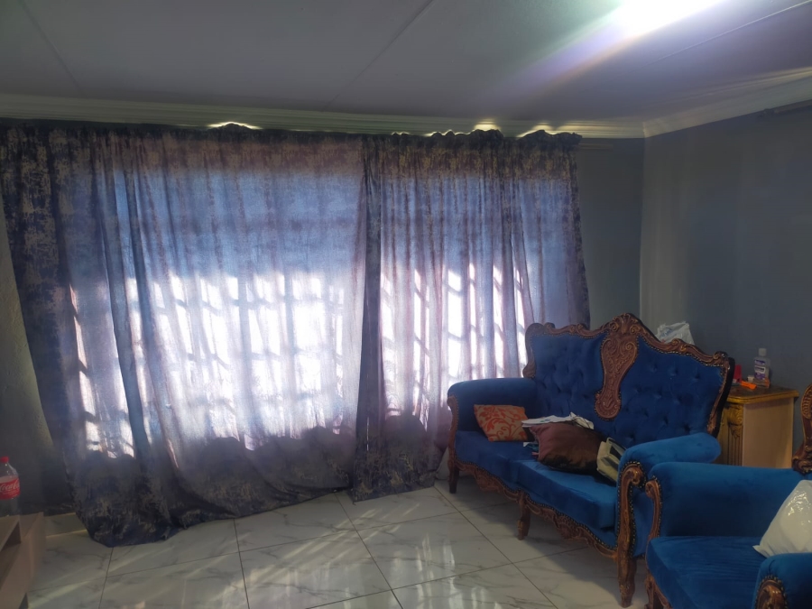 6 Bedroom Property for Sale in Thohoyandou Limpopo