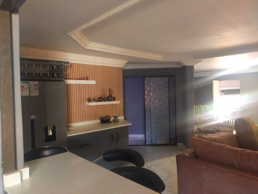 6 Bedroom Property for Sale in Thohoyandou Limpopo