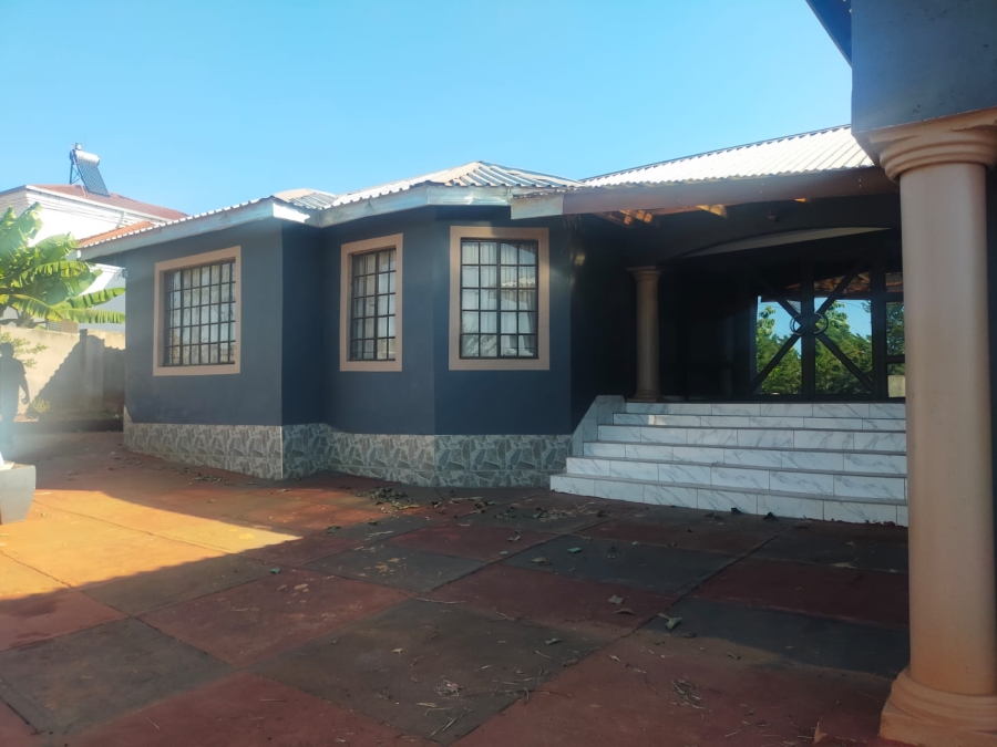6 Bedroom Property for Sale in Thohoyandou Limpopo