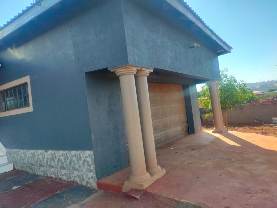 6 Bedroom Property for Sale in Thohoyandou Limpopo