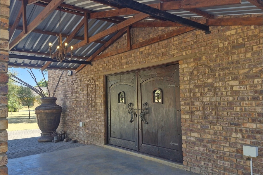 Commercial Property for Sale in Rooiberg Limpopo