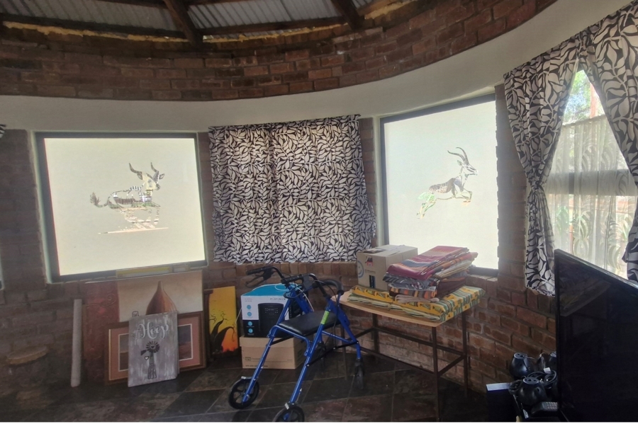 2 Bedroom Property for Sale in Leeupoort Limpopo