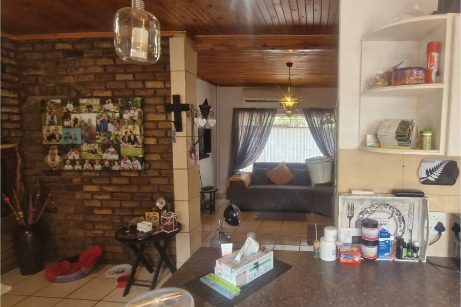 2 Bedroom Property for Sale in Leeupoort Limpopo