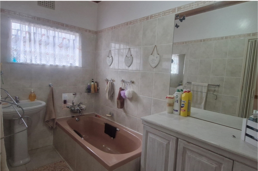 2 Bedroom Property for Sale in Leeupoort Limpopo