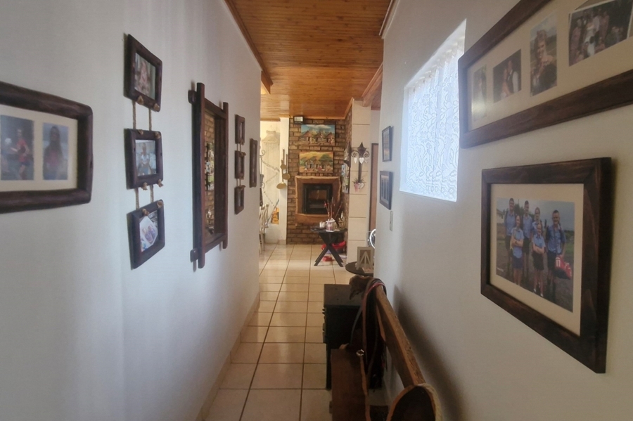 2 Bedroom Property for Sale in Leeupoort Limpopo