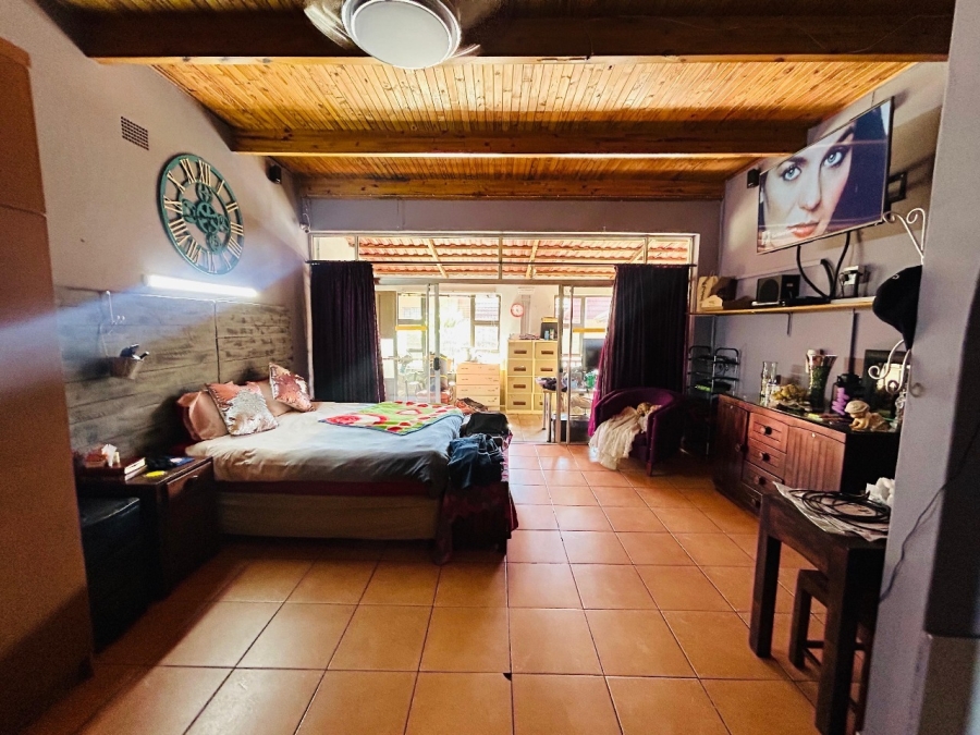 9 Bedroom Property for Sale in Mokopane Central Limpopo