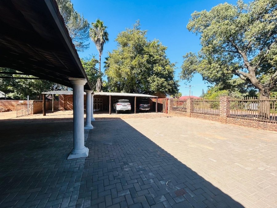9 Bedroom Property for Sale in Mokopane Central Limpopo