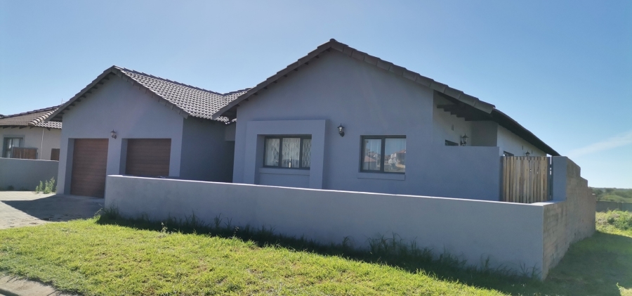 3 Bedroom Property for Sale in Woodhill Estate Limpopo