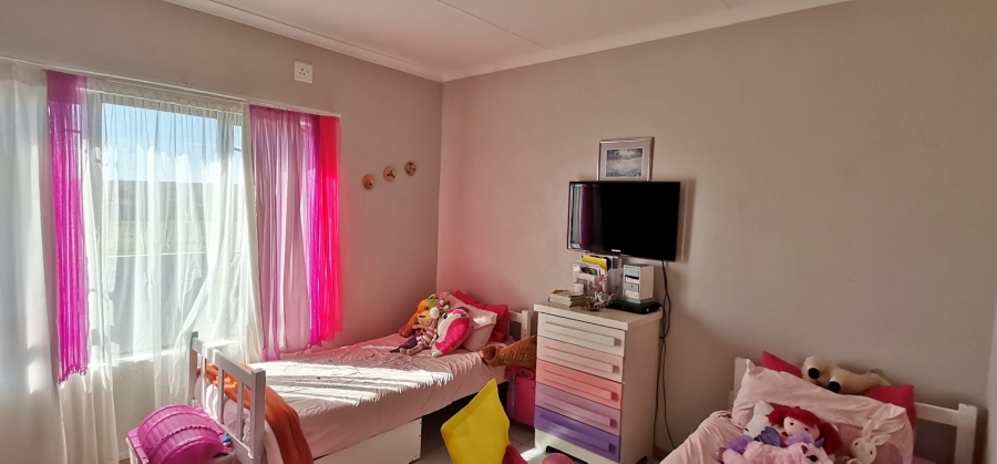3 Bedroom Property for Sale in Woodhill Estate Limpopo
