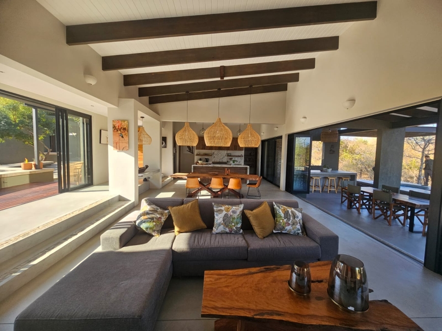 To Let 4 Bedroom Property for Rent in Zandspruit Bush Aero Estate Limpopo