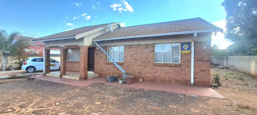 3 Bedroom Property for Sale in Lebowakgomo Zone B Limpopo