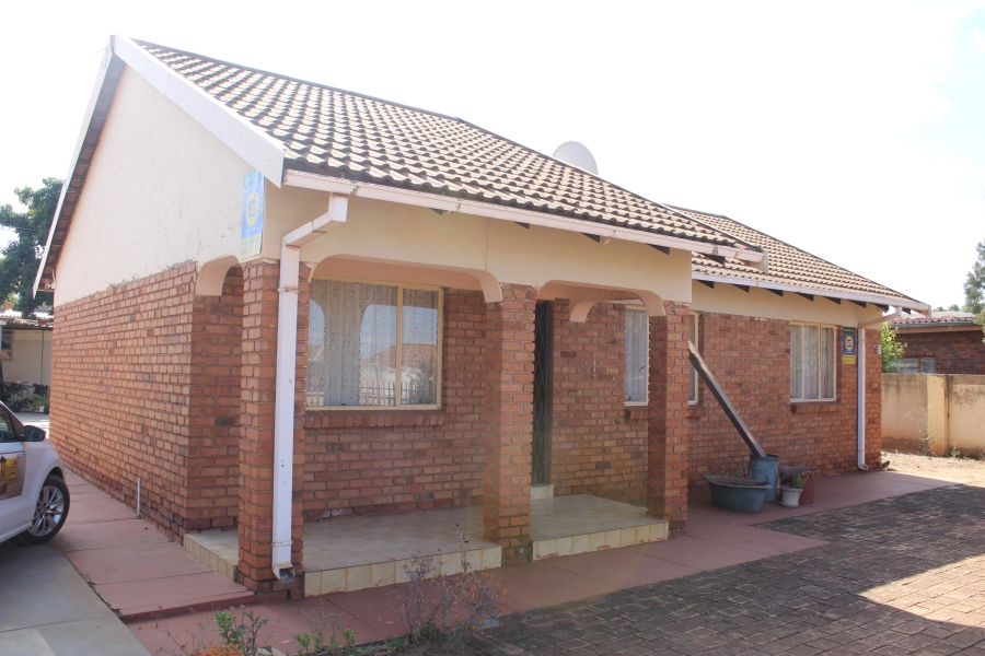 3 Bedroom Property for Sale in Lebowakgomo Zone B Limpopo