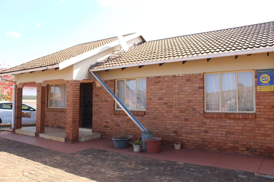 3 Bedroom Property for Sale in Lebowakgomo Zone B Limpopo