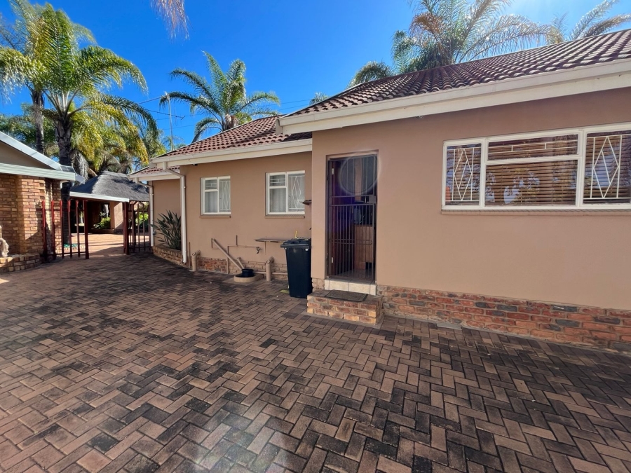 6 Bedroom Property for Sale in Bela Bela Limpopo