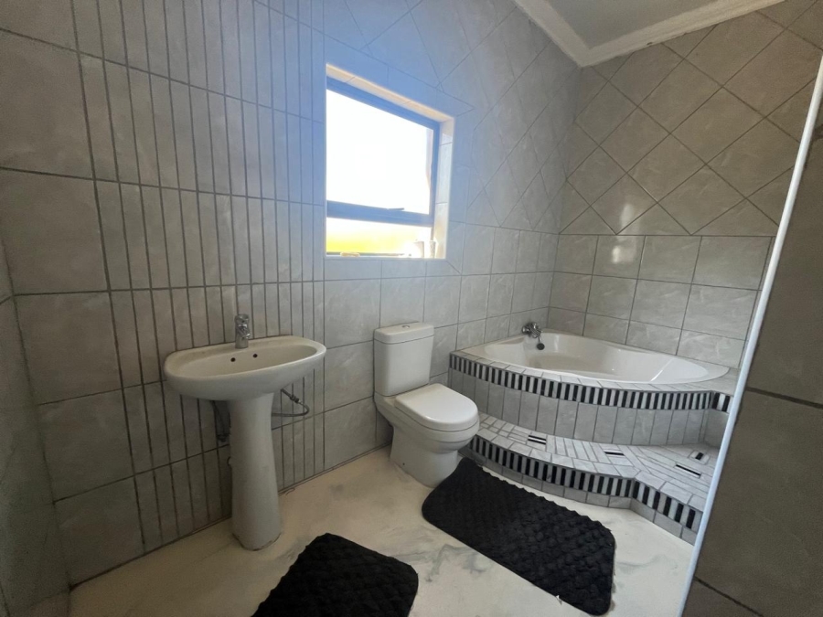 5 Bedroom Property for Sale in Bela Bela Limpopo