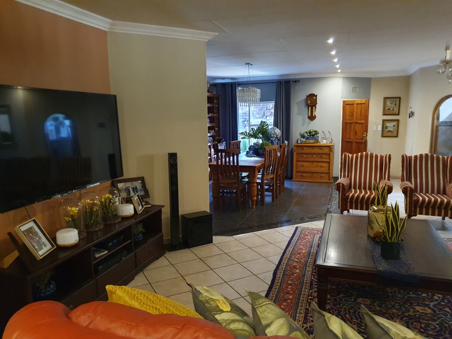 5 Bedroom Property for Sale in Groblersdal Limpopo