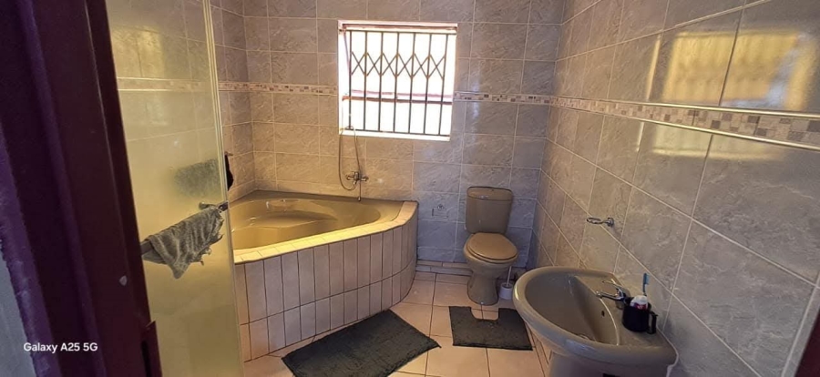 3 Bedroom Property for Sale in Mutoti Limpopo