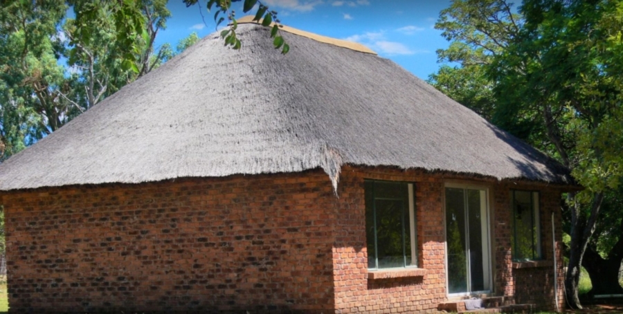 To Let 10 Bedroom Property for Rent in Alma Limpopo