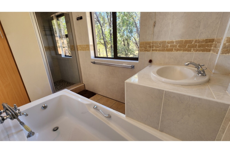 5 Bedroom Property for Sale in Zwartkloof Private Game Reserve Limpopo