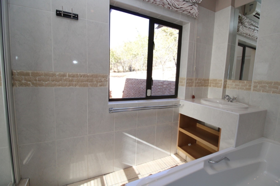 5 Bedroom Property for Sale in Zwartkloof Private Game Reserve Limpopo