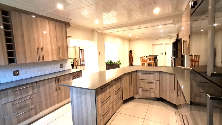 To Let 3 Bedroom Property for Rent in Bendor Limpopo