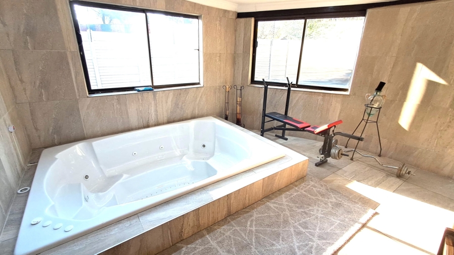 To Let 3 Bedroom Property for Rent in Bendor Limpopo