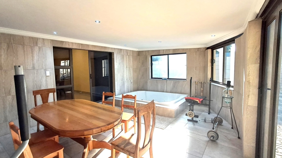 To Let 3 Bedroom Property for Rent in Bendor Limpopo