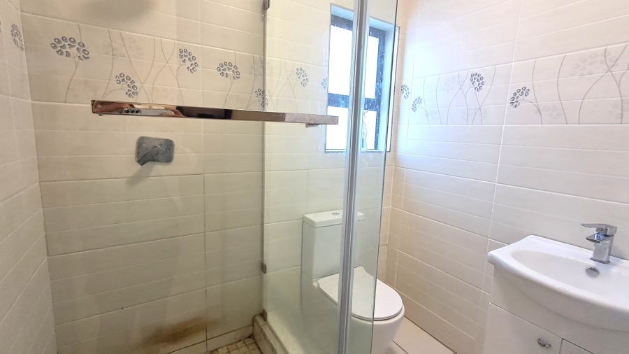 To Let 3 Bedroom Property for Rent in Bendor Limpopo