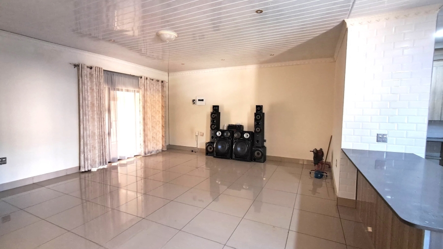 To Let 3 Bedroom Property for Rent in Bendor Limpopo