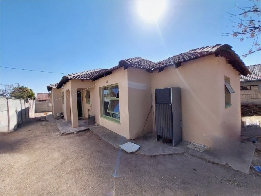 3 Bedroom Property for Sale in Westenburg Limpopo