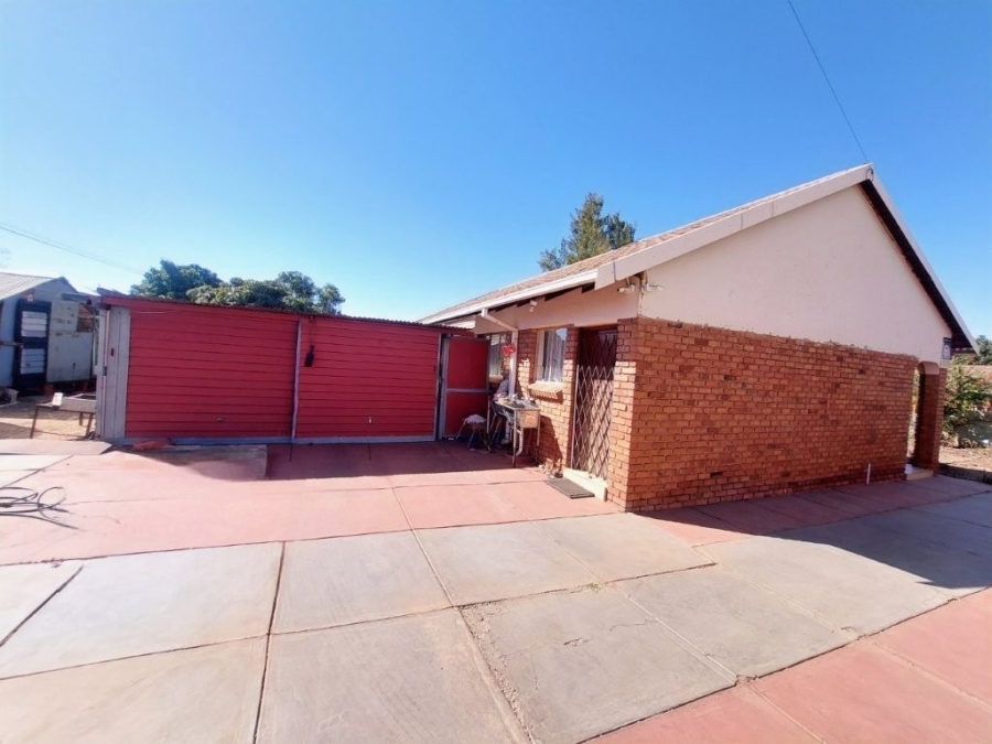 3 Bedroom Property for Sale in Lebowakgomo Zone B Limpopo