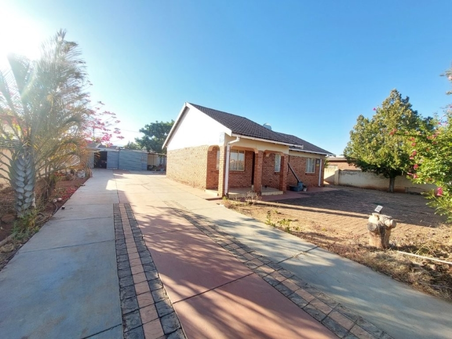 3 Bedroom Property for Sale in Lebowakgomo Zone B Limpopo